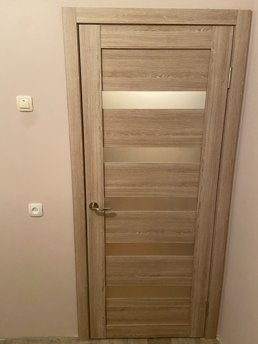 Установка межкомнатной одностворчатой двери с врезанной фурнитурой