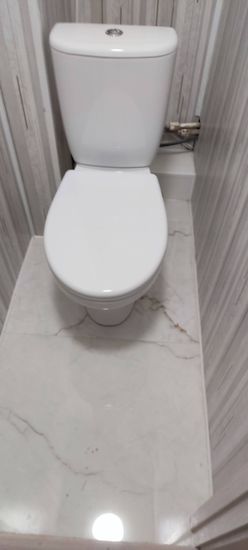 Установлено новое сантехническое оборудование, подключено к водопроводу и канализации, проверена герметичность соединений, выполнена фиксация к полу, обеспечена стабильная работа.