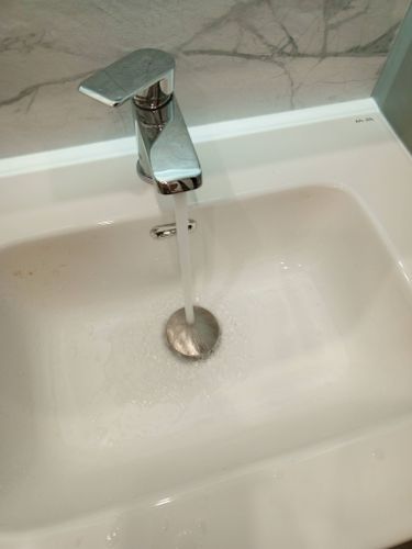 Установка отдельностоящей стиральной машины с подключением