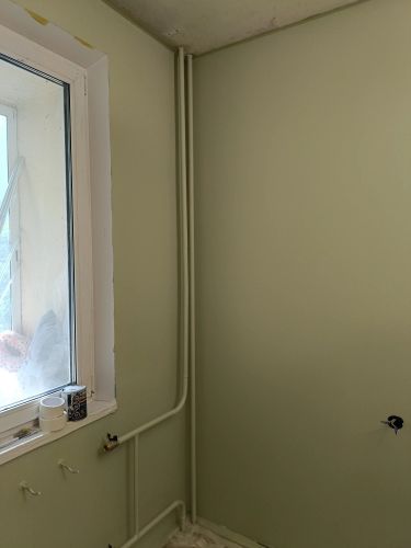 Покраска внутренних стен водоэмульсионной краской