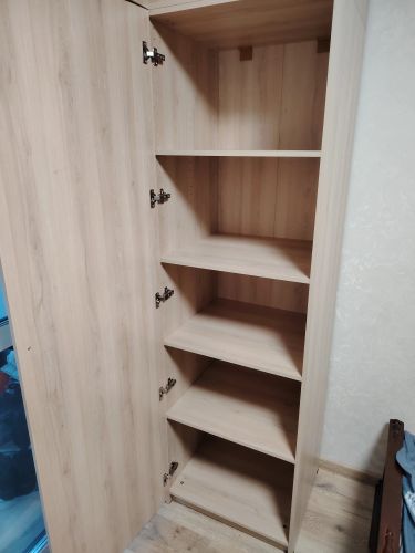 Сборка и установка настенной вешалки