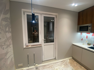 Покраска внутренних стен водоэмульсионной краской