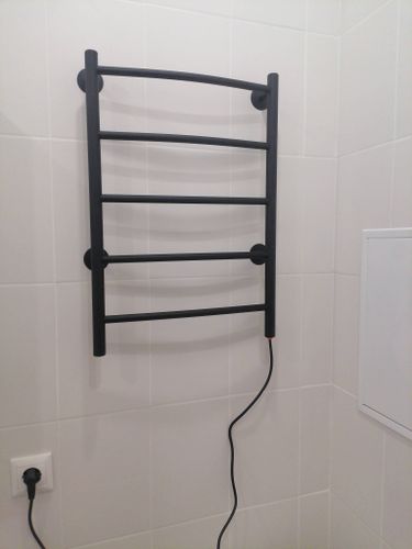 Монтаж электрического полотенцесушителя