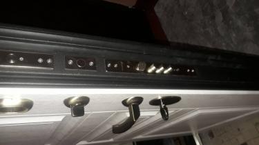 На входную дверь установлен электромеханический замок. Проведены работы по монтажу, настройке и проверке функционирования. Обеспечена надежная защита и удобство эксплуатации.