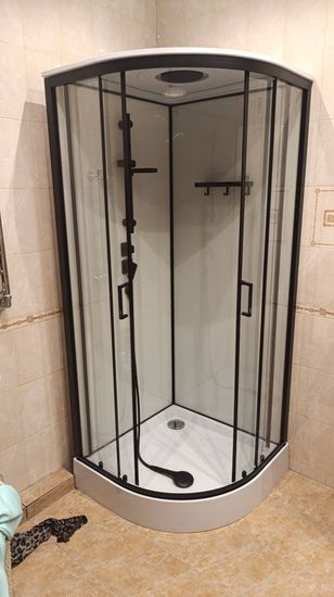 Установка душевой кабины шириной до 90 см