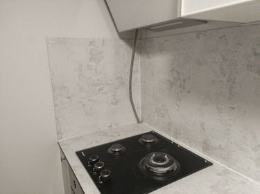 Установка стеновой панели HPL Монтаж/демонтаж розетки/выключателя Демонтаж стеновой панели HPL без сохранения