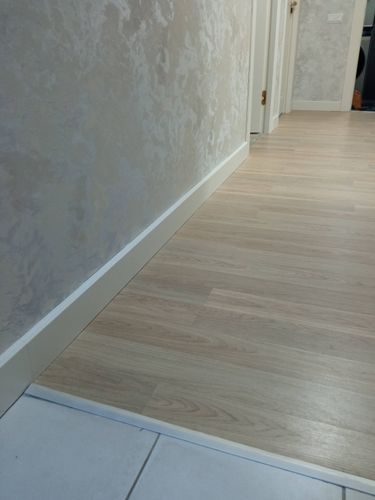 Монтаж деревянного/мдф плинтуса