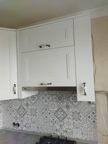 Установка и подключение встраиваемого электрического духового шкафа Уменьшение глубины/высоты/ширины шкафа Выпил одного отверстия/углубления/присадка под петлю в материалах ДСП/Массив