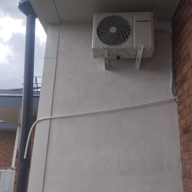 Установка сплит системы 7-9 kBTU (одноэтапный монтаж)