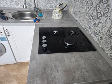 Установка стеновой панели МДФ/ДСП Установка газовой варочной поверхности Установка столешницы ДСП