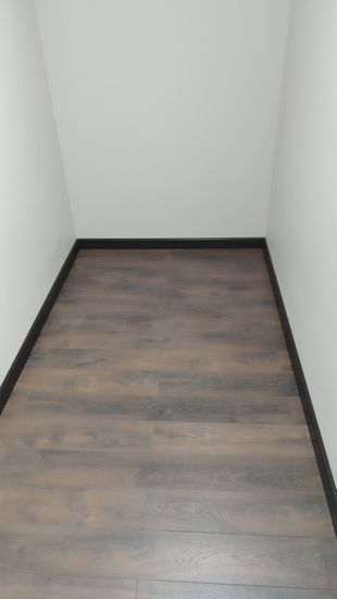 Монтаж деревянного/мдф плинтуса