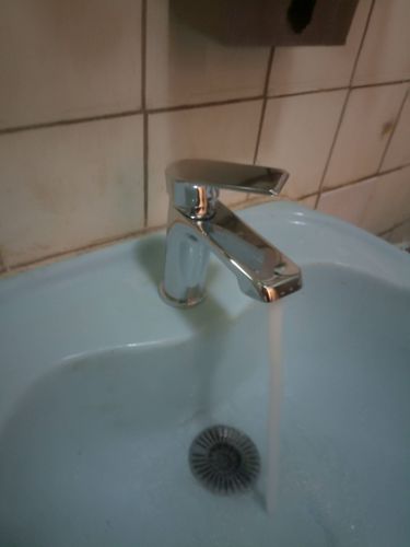 Установка смесителя (на готовые коммуникации)