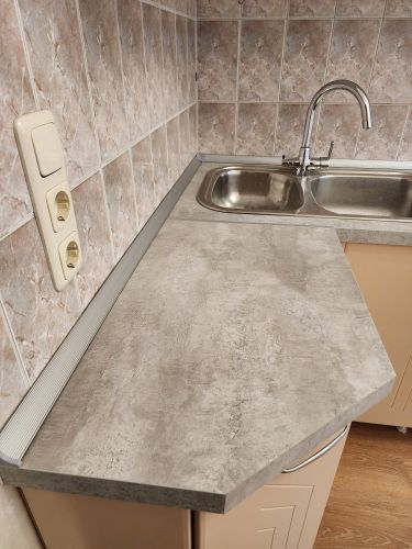 Прямой скос одного угла столешницы ДСП