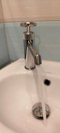 Установка смесителя (на готовые коммуникации)