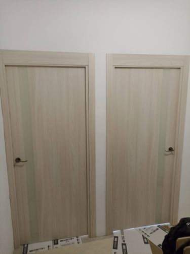 Установлена складная конструкция, закреплены направляющие, проведена регулировка механизмов, проверена плавность движения, зафиксированы ручки, обеспечена надежность креплений, завершена отделка.