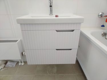 Установка подвесных аксессуаров Демонтаж раковины Демонтаж смесителя