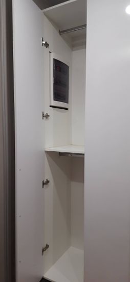 Сборка прихожей