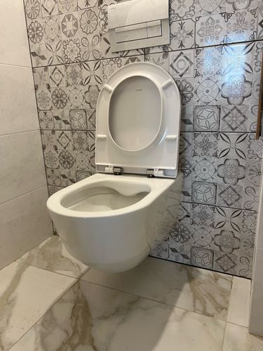 Установка подвесного унитаза (на готовую инсталляцию)