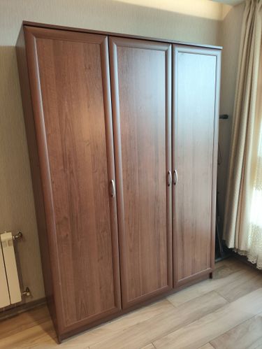 Разборка двухдверного шкафа