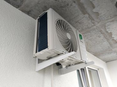 Установка сплит системы 7-9 kBTU (одноэтапный монтаж)