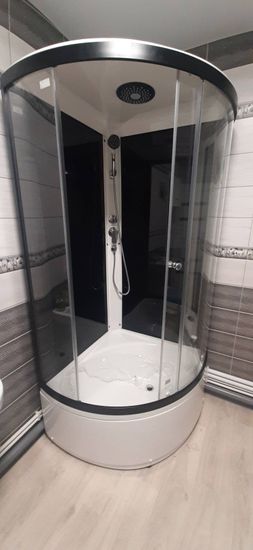 Установка душевой кабины шириной до 90 см