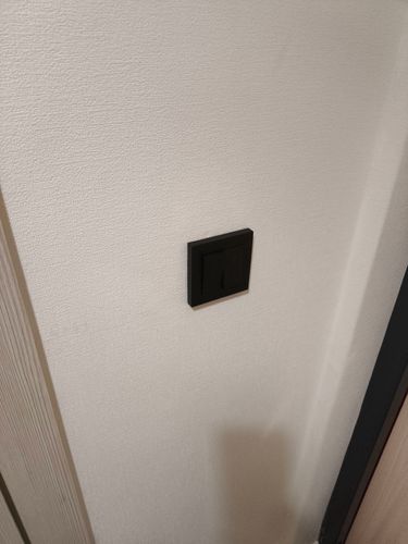 Установка розетки на готовые коммуникации