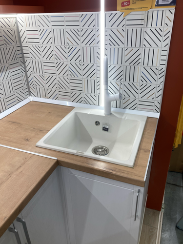 Установка выкатной корзины-стойки Сборка и установка кухонного каркаса Установка столешницы ДСП