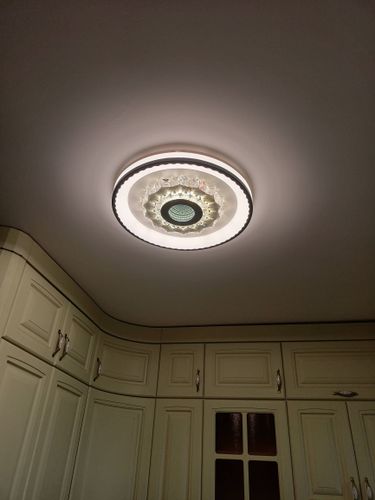 Установка люстры в сборке