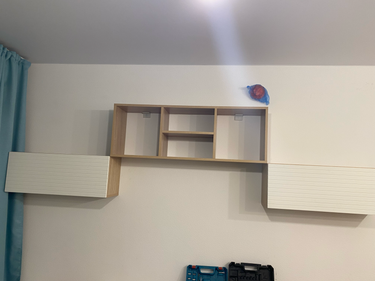 Сборка и навеска зеркального шкафа в ванной комнате