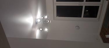 Установка крюка для люстры Гиперлокал