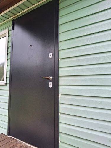 Установка входной двери весом до 95 кг