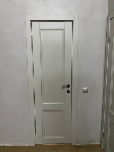 Установка межкомнатной одностворчатой двери с врезанной фурнитурой