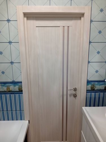 Установка межкомнатной одностворчатой двери с врезанной фурнитурой