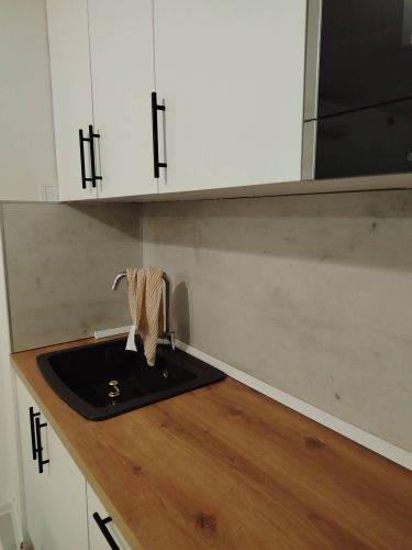 Установка стеновой панели МДФ/ДСП Выпил одного отверстия/углубления/присадка под петлю в материалах ДСП/Массив