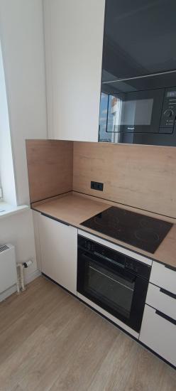 Установка и подключение крана и фильтра для питьевой воды Монтаж/демонтаж розетки/выключателя Установка стеновой панели HPL