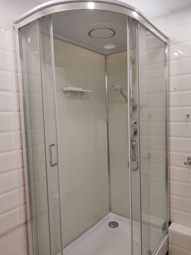 Демонтаж акриловой/стальной ванны Демонтаж смесителя