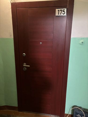 Демонтаж металлической двери с сохранением дверного  блока
