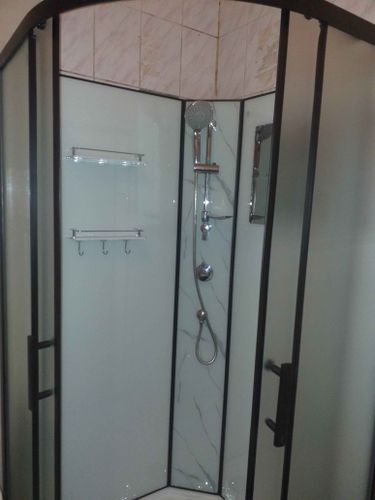 Установка душевой кабины без гидромассажа