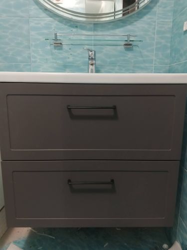 Установка раковины с тумбой