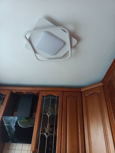 Установка люстры в сборке