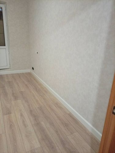 Монтаж деревянного/мдф плинтуса