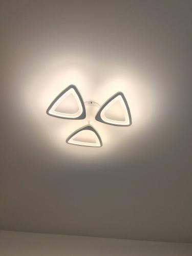 Монтаж и подключение настенно-потолочного светильника