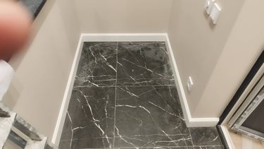 Монтаж деревянного/мдф плинтуса