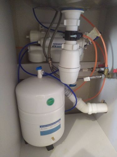 Замена картриджа в системе фильтрации