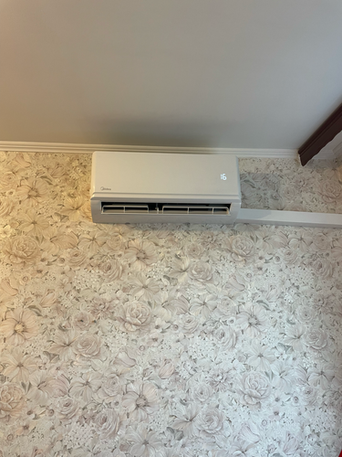 Выполнена очистка фильтров, устранение пыли с внутренних деталей, проверка дренажной системы, дезинфекция, восстановление оптимальной работы устройства, улучшение воздушного потока.