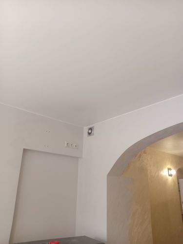 Покраска внутренних стен водоэмульсионной краской