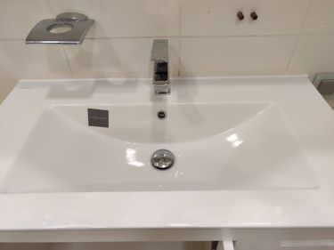 Установка смесителя (на готовые коммуникации)