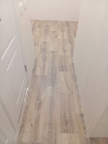 Демонтаж линолеума/ковролина, уложенного на клей