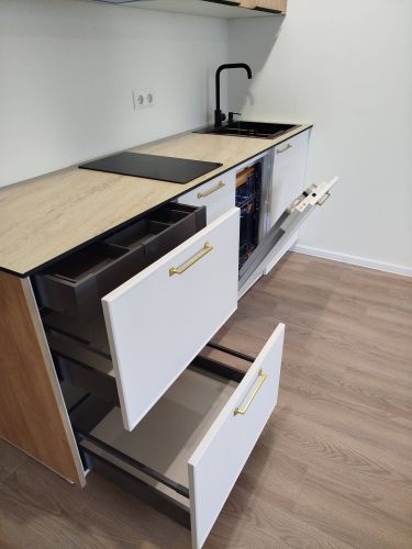 Установка выключателя (на готовые коммуникации)