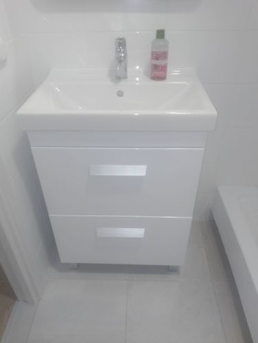 Установка смесителя (на готовые коммуникации)